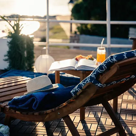 Apartment Raza - Beachfront On Rab - Sea View & Private Boat Dock