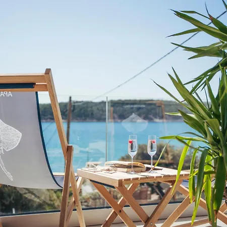 Raza - Beachfront On Rab - Sea View & Private Boat Dock *