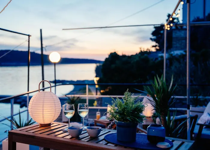 Raza - Beachfront On Rab - Sea View & Private Boat Dock *