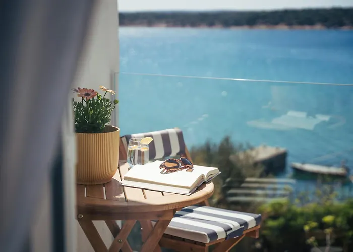 Raza - Beachfront On Rab - Sea View & Private Boat Dock * Barbat na Rabu