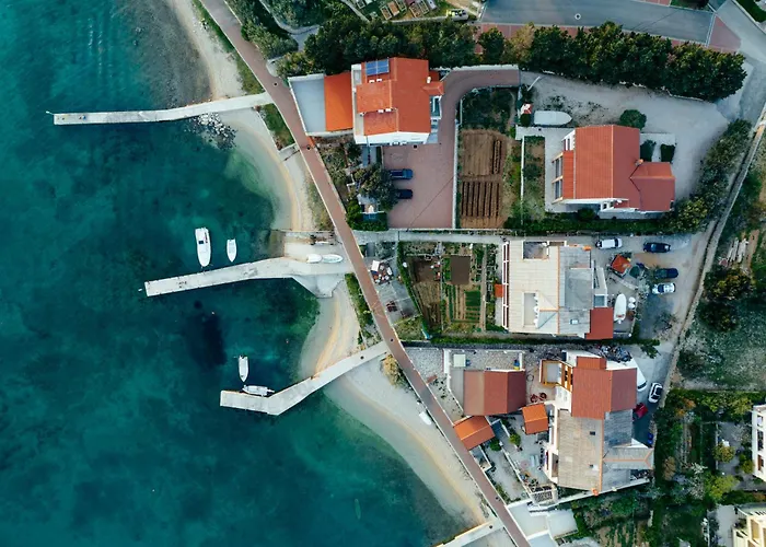 Raza - Beachfront On Rab - Sea View & Private Boat Dock Lägenhet Barbat na Rabu